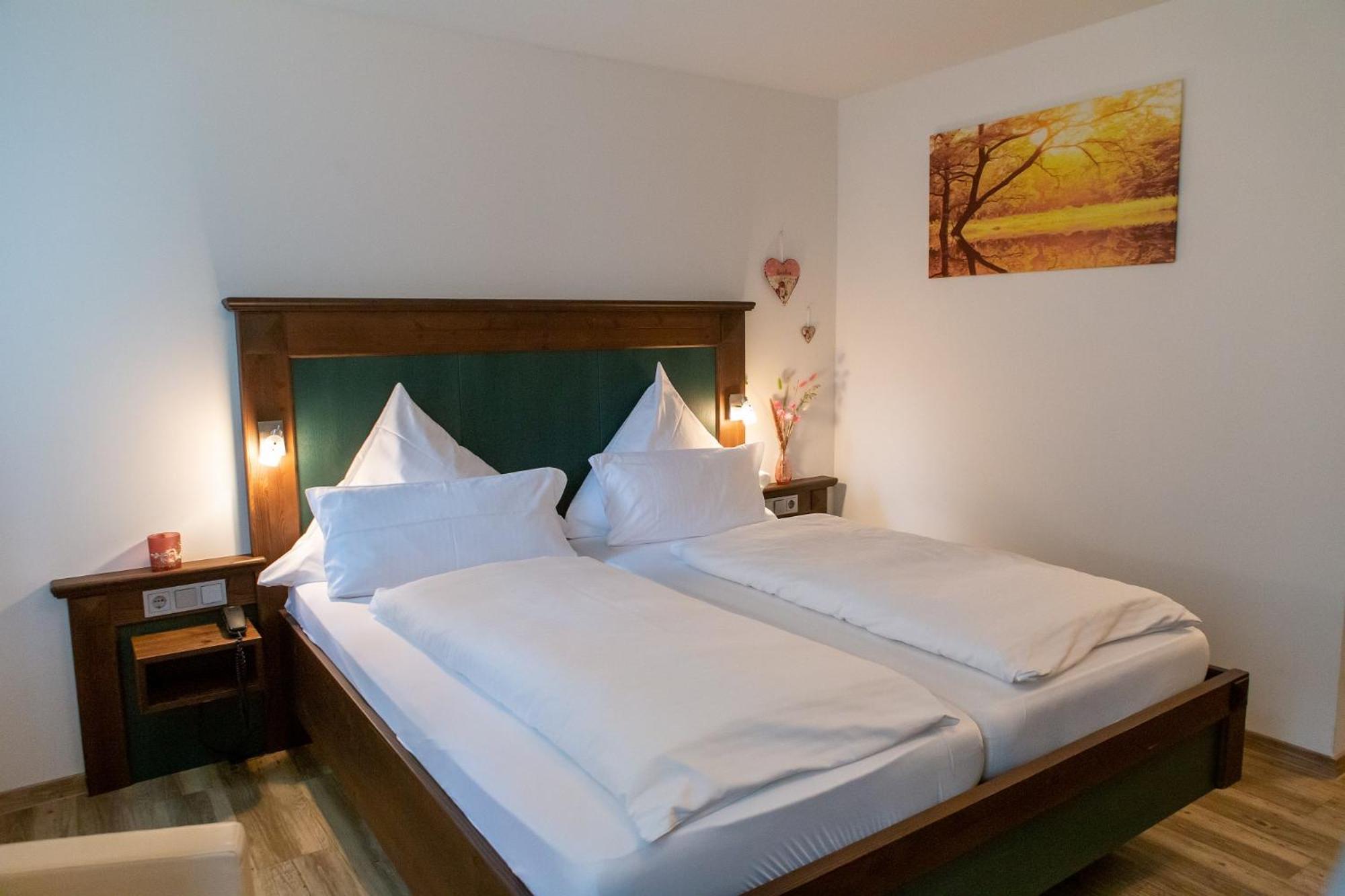 Hotel Restaurant Auerhahn Bad Wildbad Esterno foto