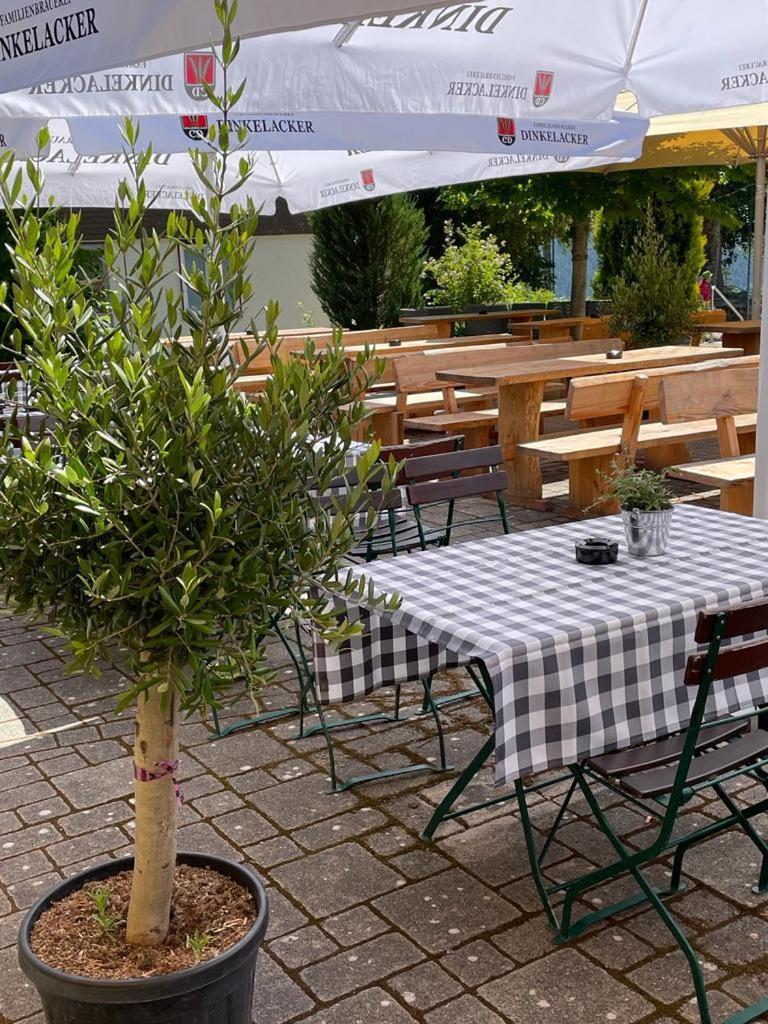Hotel Restaurant Auerhahn Bad Wildbad Esterno foto